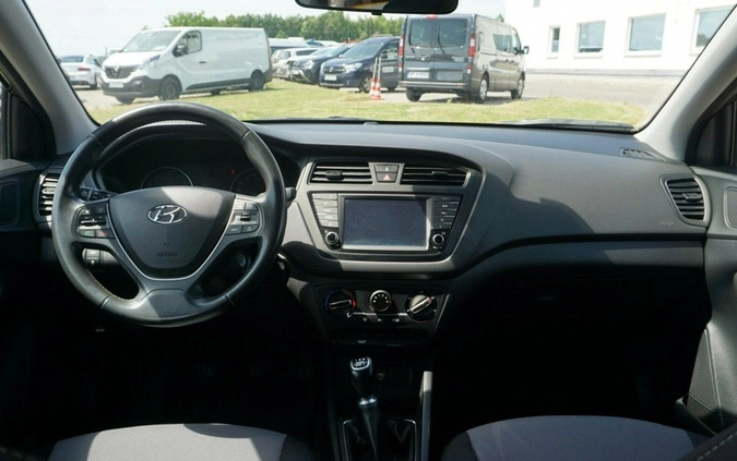 Hyundai i20 cena 54500 przebieg: 54800, rok produkcji 2018 z Rzeszów małe 529